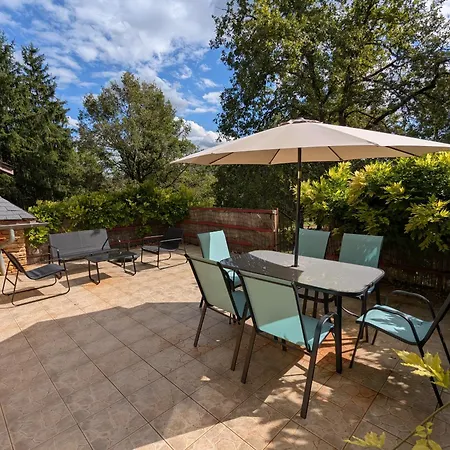 Le L'heureux-gites De Charme Avec Piscine En Dordogne Casa vacanze Terrasson